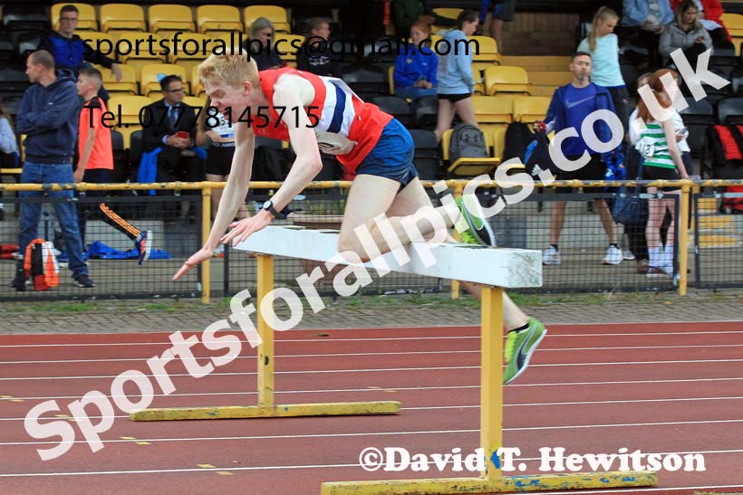 2000 metres steeplechase, 2022 NEGP Monkton No 4, June 29th. Photo: David T. Hewitson/Sports for All Pics